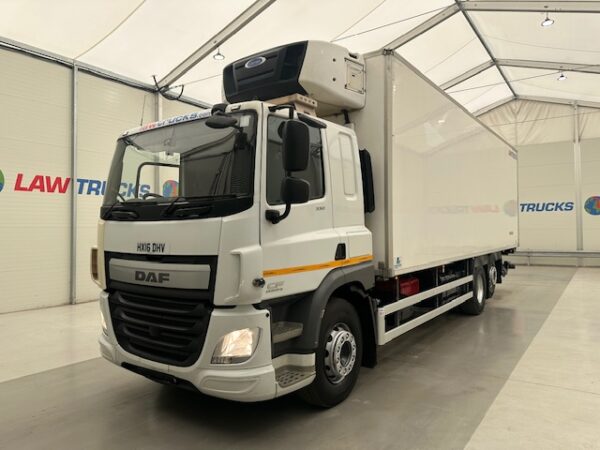 DAF CF 330 6x2 Sleeper Cab Fridge Box